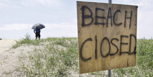 beachclosed.jpg