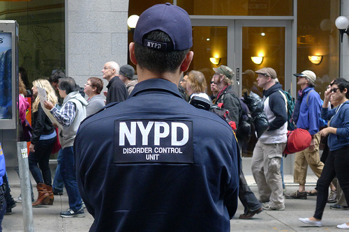 NYPD to deploy heavily armed officers, canines and patrol boats for Super Bowl festivities / Image via Flickr, by vandalog
