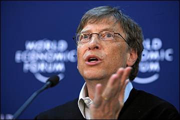 Gates speaks at 2008 World Economic Forum / Photo by Andy Mettler