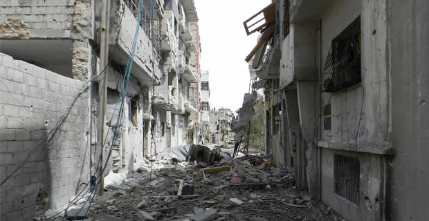 A destroyed alley in Homs, Syria. Credit: Bo yaser / Wiki